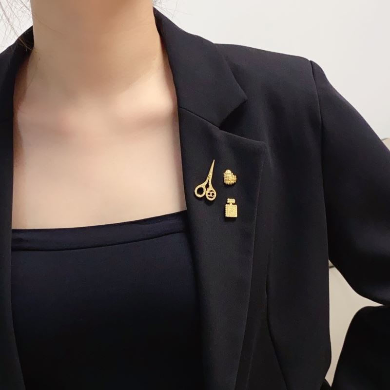 Ch*el brooches